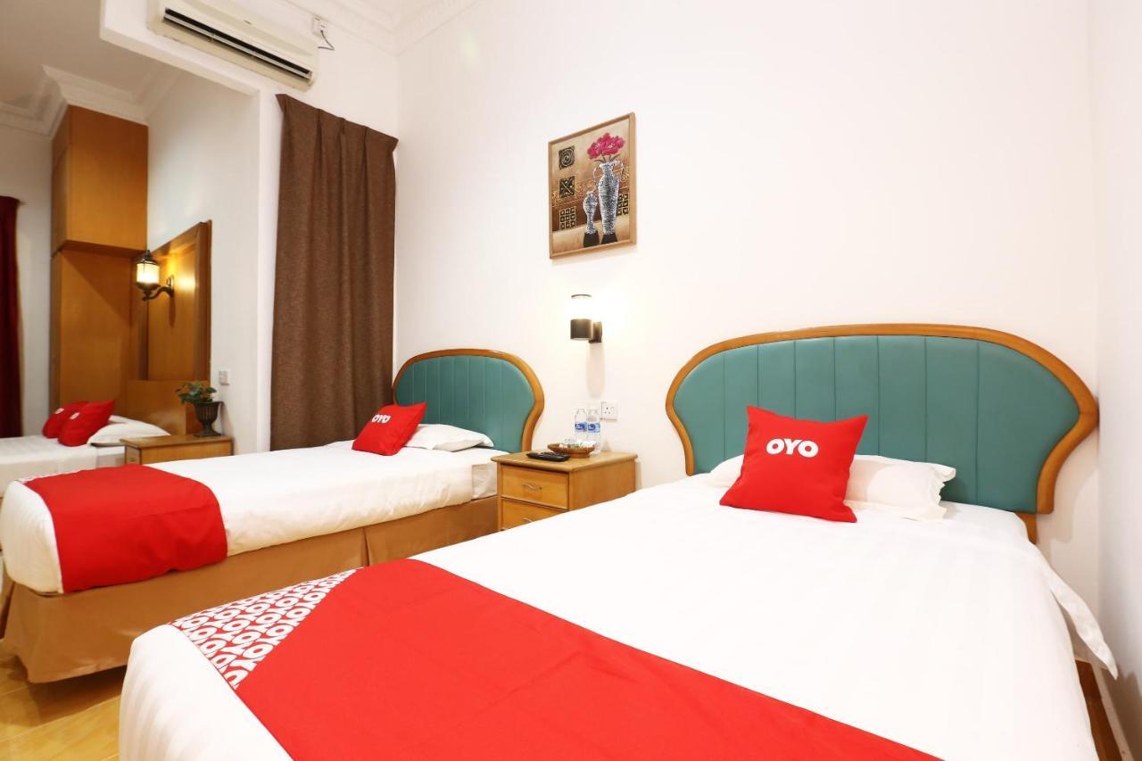 Oyo 89523 Villa Sri Mayang Kuala Terengganu Buitenkant foto