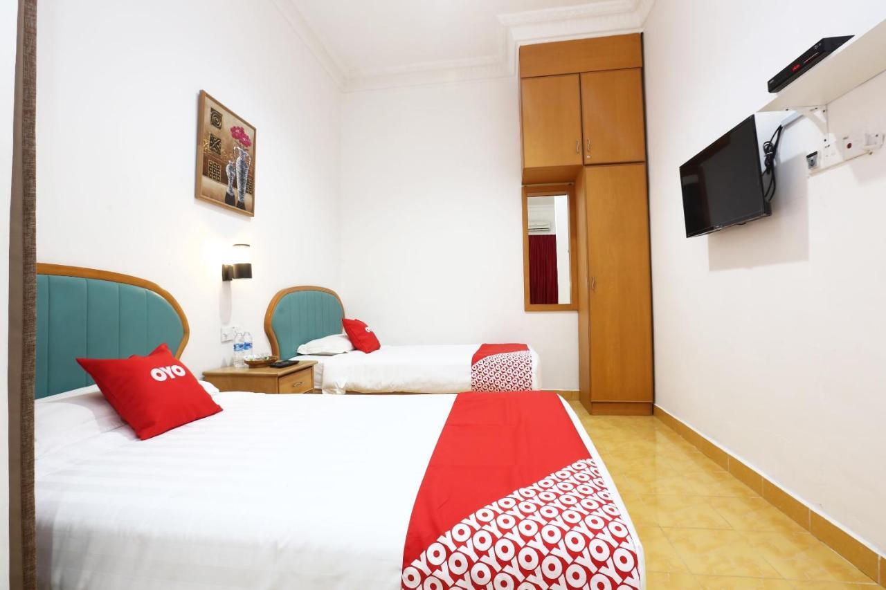 Oyo 89523 Villa Sri Mayang Kuala Terengganu Buitenkant foto